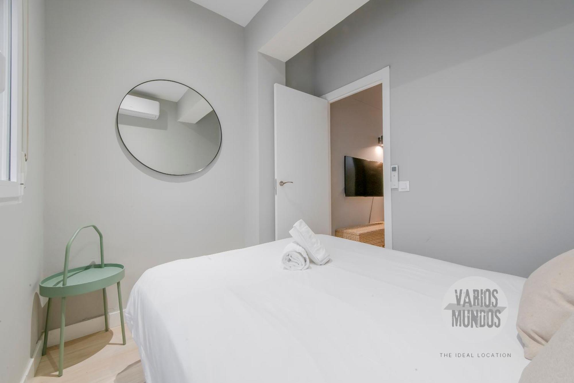 Pequeno Paraiso Para 4, En Plaza De Chueca مدريد المظهر الخارجي الصورة